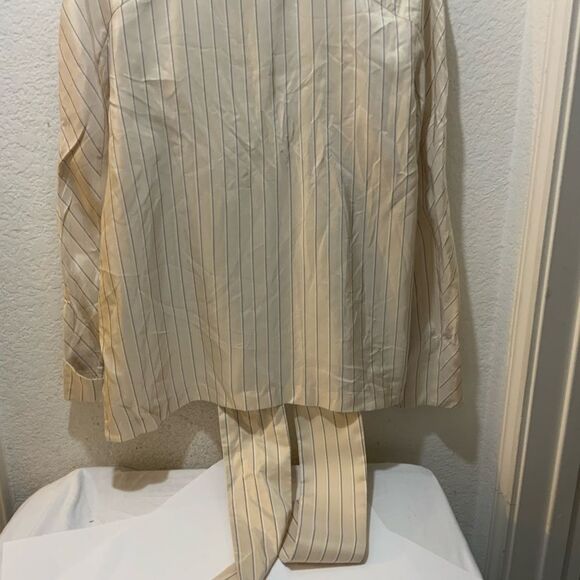 Mark Kenly Domino 100% linen Tan Striped/Top, Size 40 - Picture 6 of 10